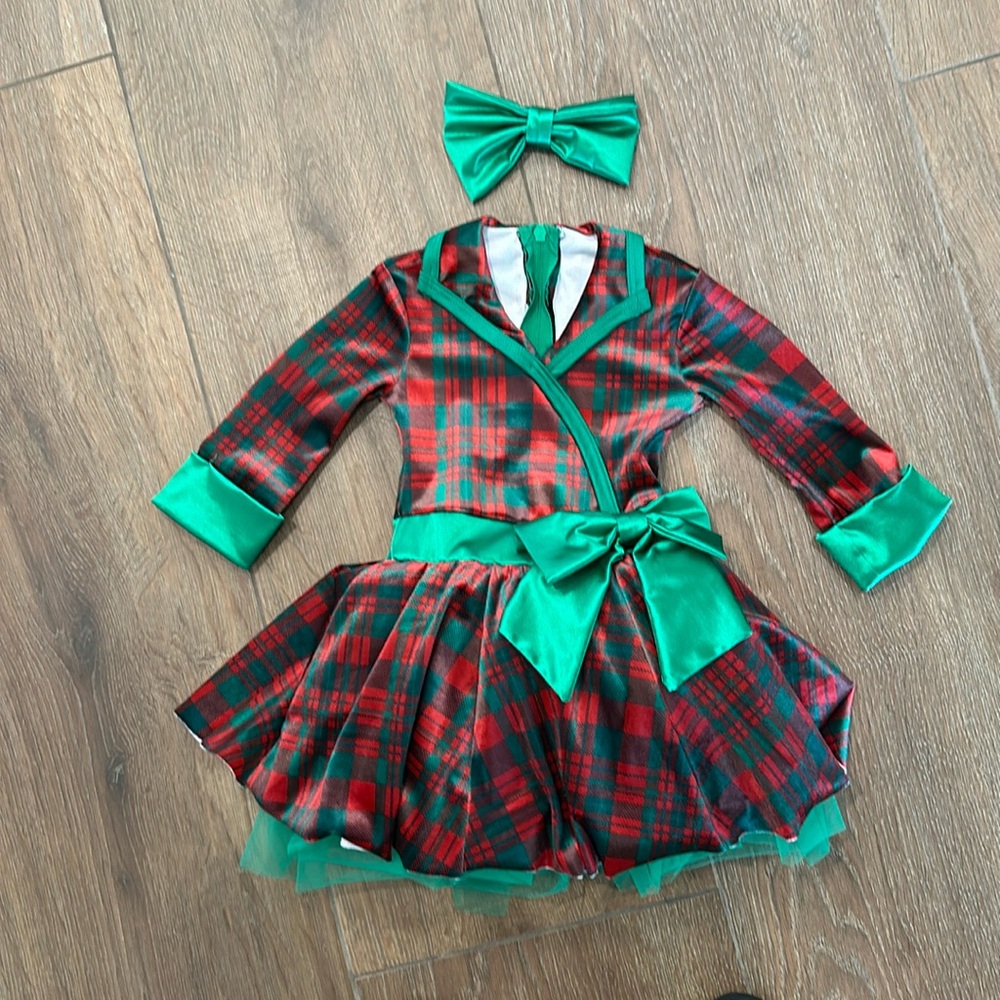 Weissman girls dress. Size XSC. Extra small child. Great for the holidays.